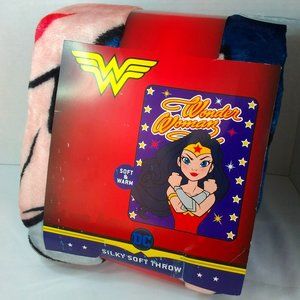 Wonder Woman Silky Soft & Warm Throw Blanket